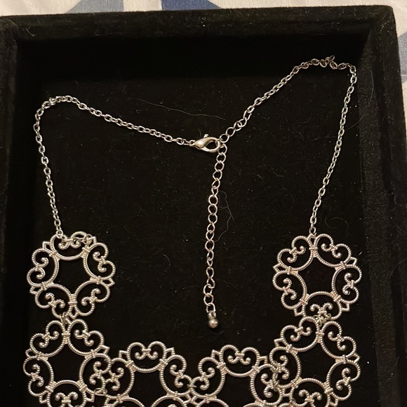 Beautiful The Limited necklace 🪬 - Picture 3 of 6